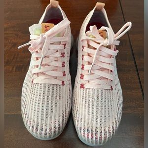 Nike Air Vapormax Flyknit 3 - Sunset Tint - W size 8.5